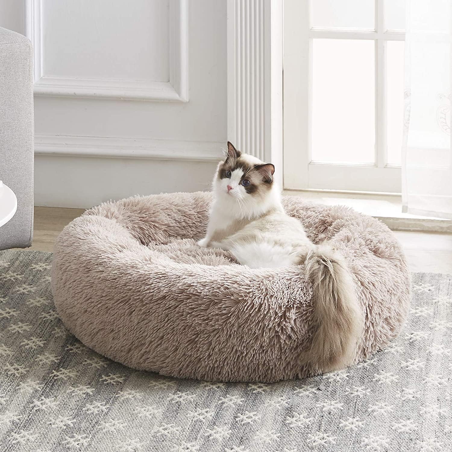 Professional Title: ```Western Home Faux Fur Pet Bed - Calming Anti-Anxiety Donut Cuddler for Small, Medium, and Large Pets - Round Warm Washable Bed (20", Brown)```